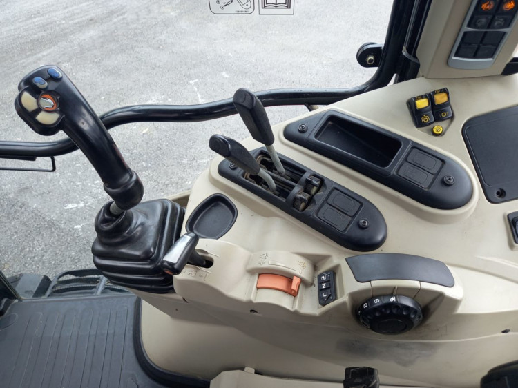 Artikel Nr. 338801: Massey Ferguson MF 5611 Dyna-4 Essential