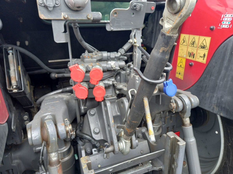 Artikel Nr. 338801: Massey Ferguson MF 5611 Dyna-4 Essential
