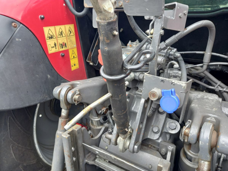 Artikel Nr. 338801: Massey Ferguson MF 5611 Dyna-4 Essential