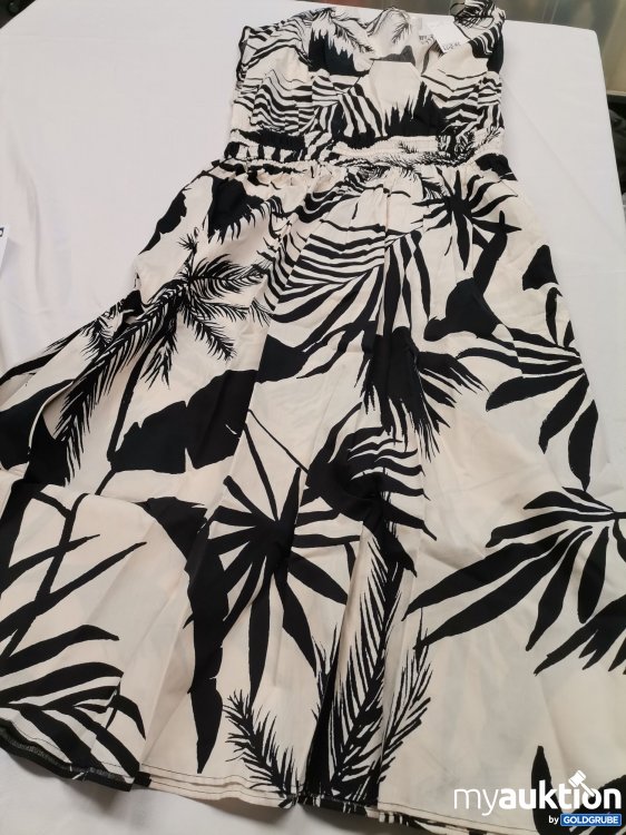 Artikel Nr. 842810 Artikel Nr. 842810: H&M Kleid