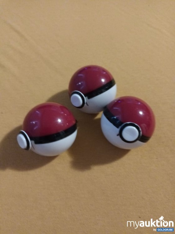 Artikel Nr. 906810: Von 2004, alte Pokemon Bälle mit Schlüsselanhänger Figuren