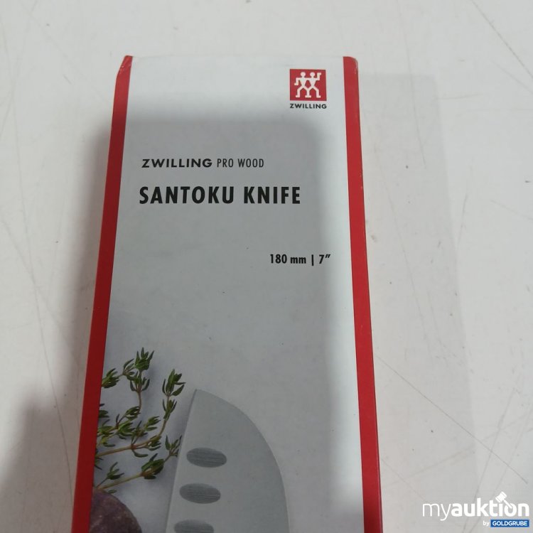 Artikel Nr. 955810 Artikel Nr. 955810: Zwilling pro wood Santoku Knife 180 mm