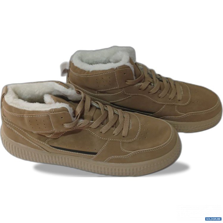 Artikel Nr. 929813 Artikel Nr. 929813: Beige Sneaker mit Kunstfellfutter Größe 46