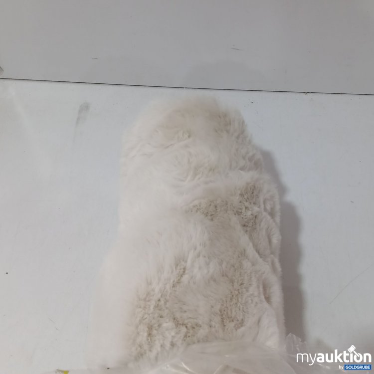 Artikel Nr. 958813: Mömax Kunstfell Teppich ca 122×13,5×13,5cm, Art.No. 81040187/07 