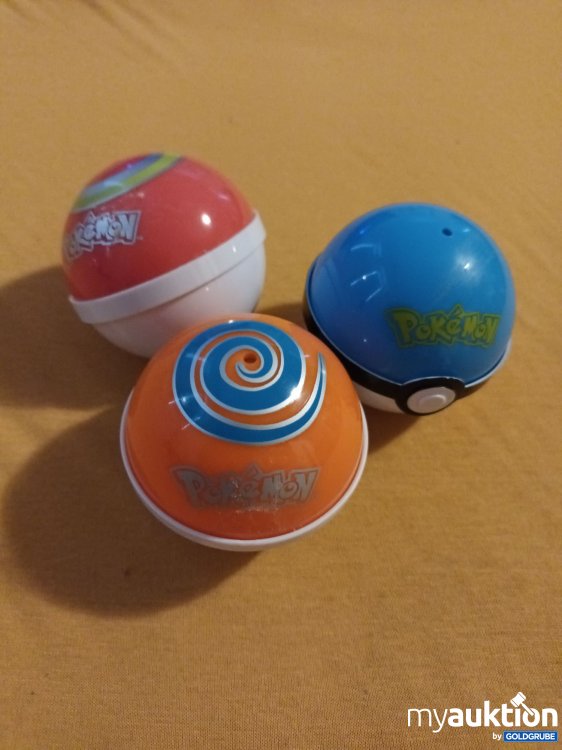 Artikel Nr. 906815: Von 2009, Drei Pokemon Bälle mit Sammelfiguren