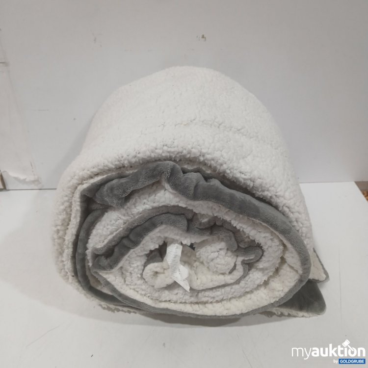 Artikel Nr. 471819 Artikel Nr. 471819: Bedüre Kuscheldecke grau/weiß