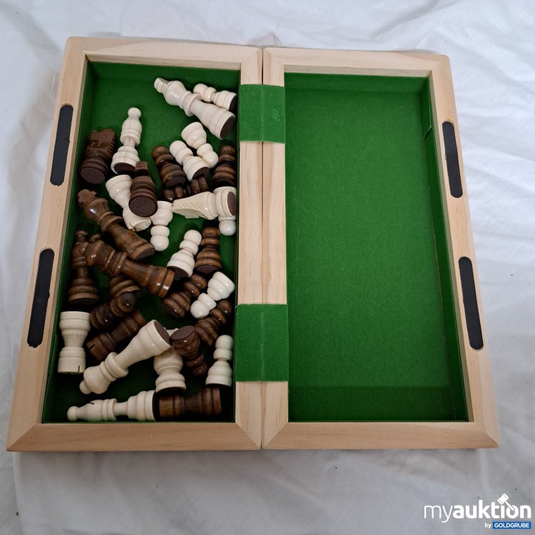 Artikel Nr. 815819: Schach aufklappbar mit Figuren