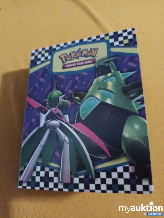 Artikel Nr. 906819: Kleine Original Pokemon Sammel Mappe mit 60 glitzernden Karten 