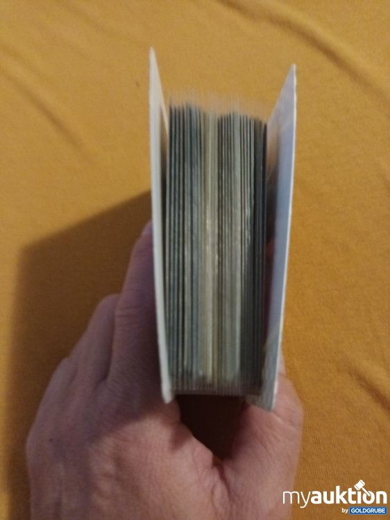 Artikel Nr. 906819: Kleine Original Pokemon Sammel Mappe mit 60 glitzernden Karten 