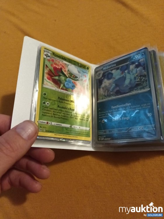 Artikel Nr. 906819: Kleine Original Pokemon Sammel Mappe mit 60 glitzernden Karten 