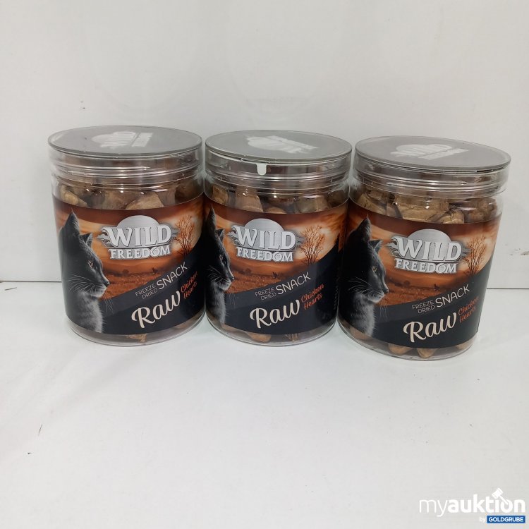 Artikel Nr. 825822 Artikel Nr. 825822: Wild Freedom Katzensnacks Raw Chicken Hearts 3x45g