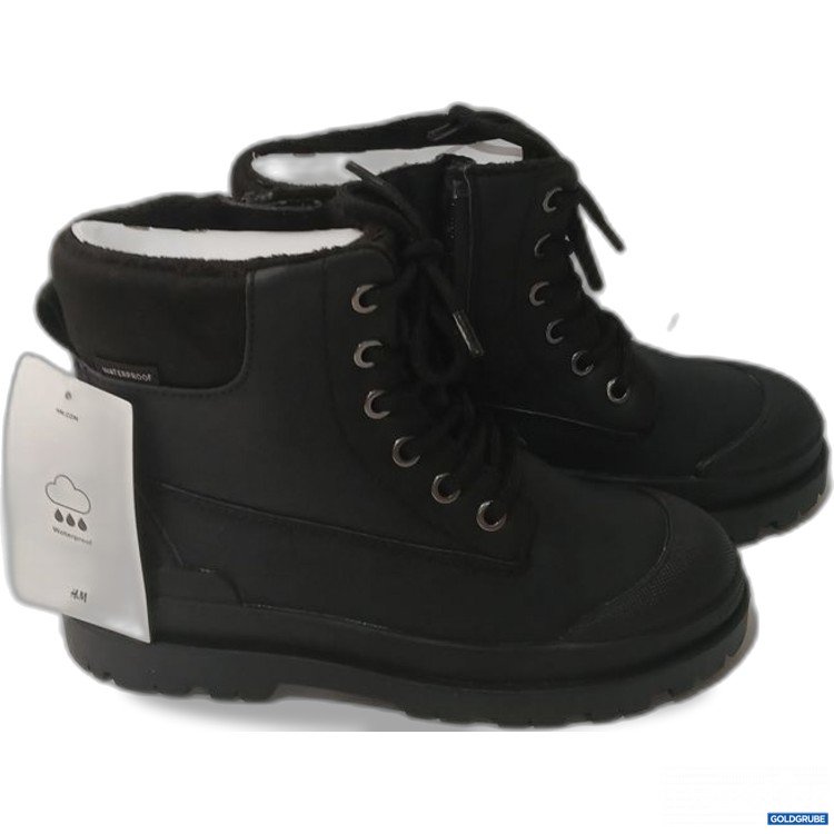 Artikel Nr. 929824 Artikel Nr. 929824: H&M Stiefel Schwarz mit Innenfutter größe 33