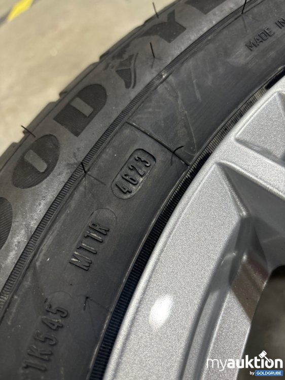 Artikel Nr. 435825 Artikel Nr. 435825: Good Year Reifen mit Felge 235/60R13