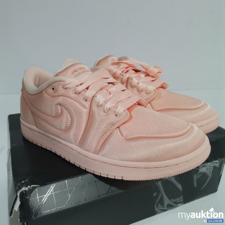 Artikel Nr. 869825 Artikel Nr. 869825: Air Jordan mm low, Sneaker