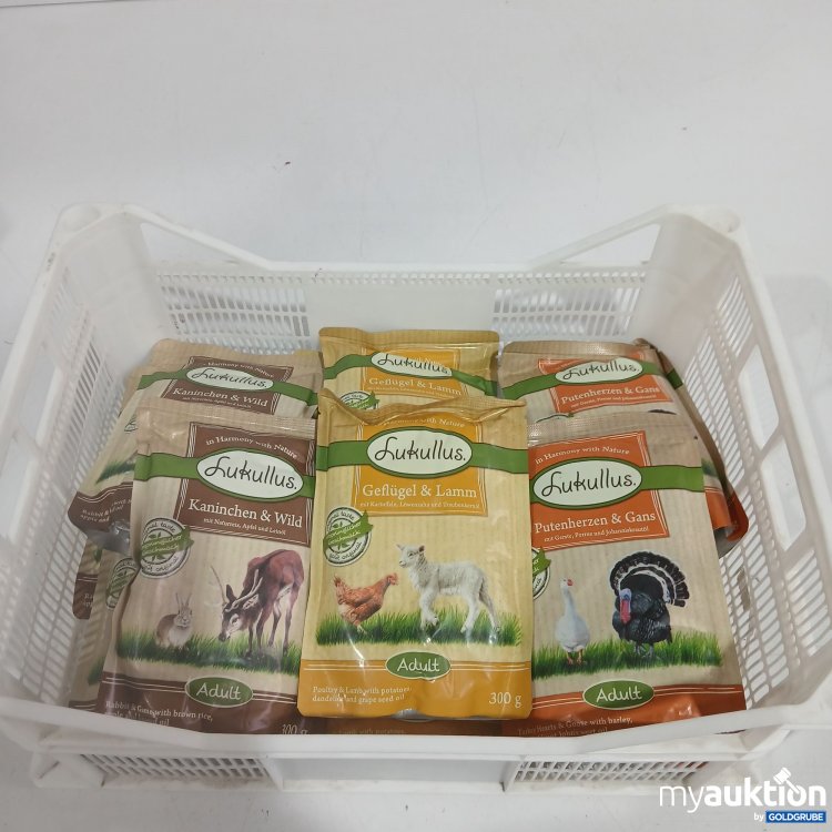 Artikel Nr. 956827: Lukullus Adult diverse Sorten 12x300g