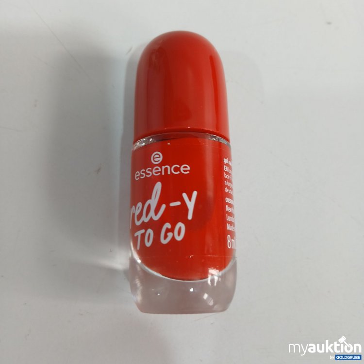 Artikel Nr. 861828 Artikel Nr. 861828: Essence red-y to Go 8ml