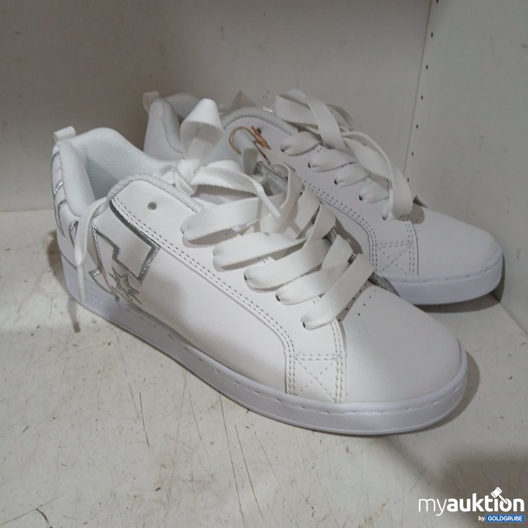 Artikel Nr. 469831 Artikel Nr. 469831: DC Court Graffik Damen Sneaker