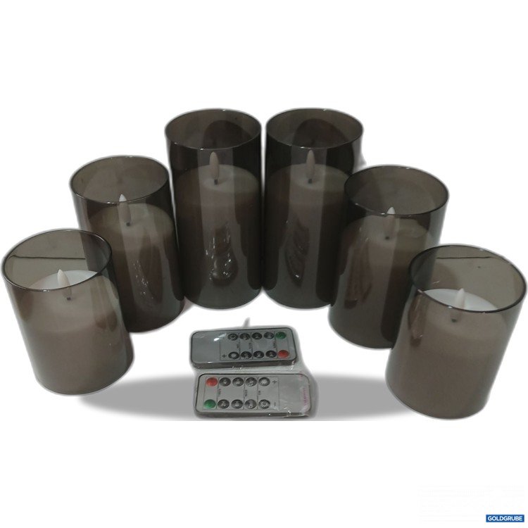 Artikel Nr. 983832 Artikel Nr. 983832: Kerzen aus Kunststoff Batteriebetrieben mit Fernbedienung