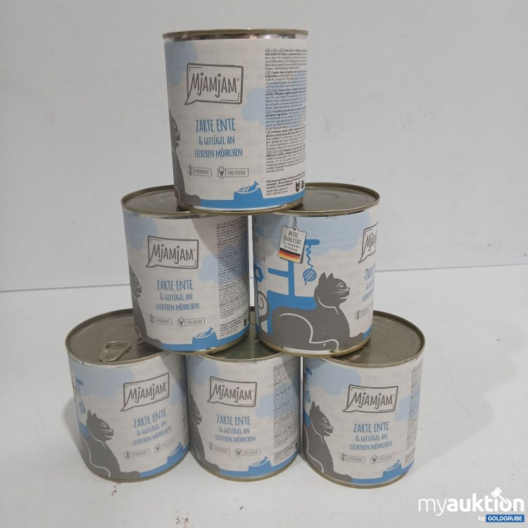 Artikel Nr. 956839: Mjamjam Katzenfutter zarte Ente & Geflügel an leckeren Möhrchen je 800g