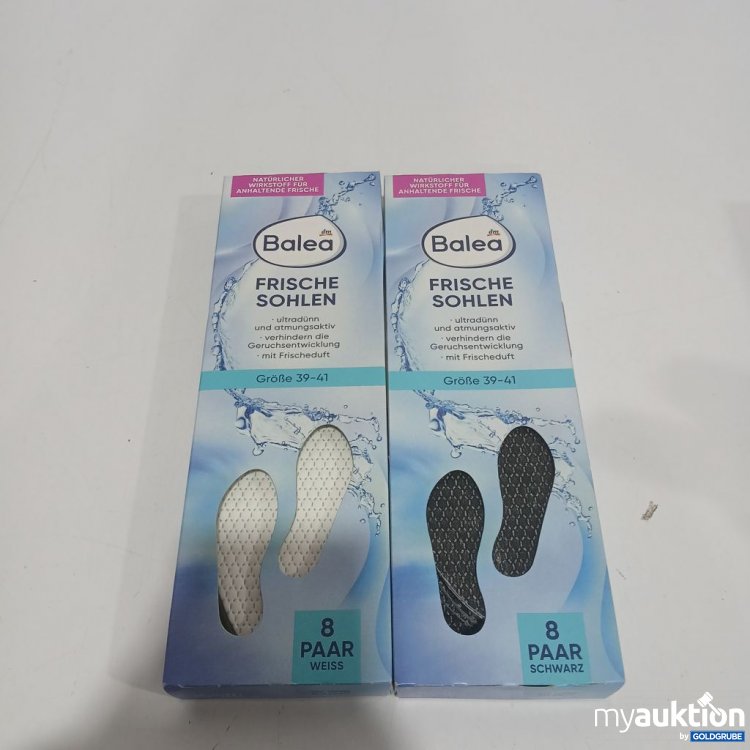 Artikel Nr. 959840: Balea Frische Sohlen Größe 39-41
8 Paar Weiß und 8 Paar Schwarz