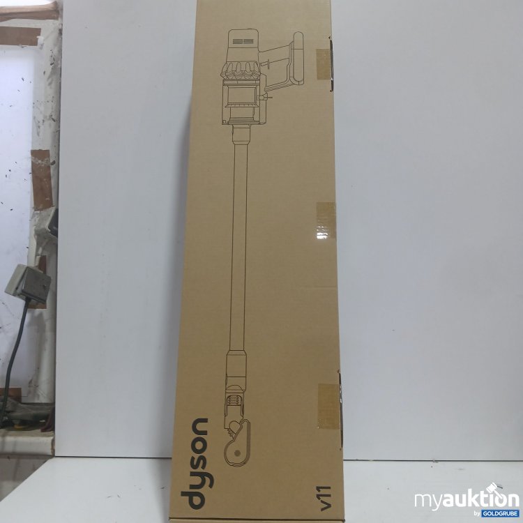 Artikel Nr. 985843: Dyson V 11 Fluffy Rot Grau S/N 6DF-EU-TNA0864A