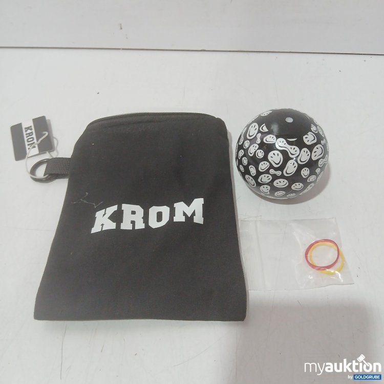 Artikel Nr. 995843 Artikel Nr. 995843: Krom Kendama-Ball schwarz mit Muster weiß