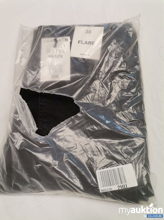 Artikel Nr. 880845 Artikel Nr. 880845: Bershka Flare Jeans