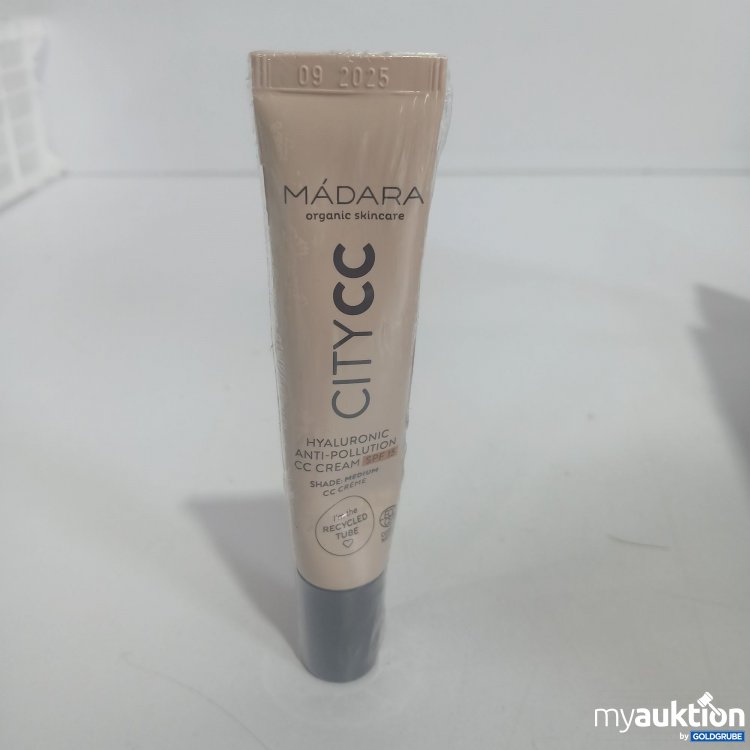 Artikel Nr. 843849: Madara organic skincare Citycc Hyaluronic Anti Pollution CC Cream SPF15 15ml 