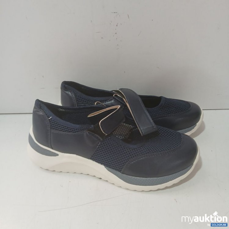 Artikel Nr. 930855 Artikel Nr. 930855: Diverse Schuhe mit Klettverschluss. Farbe: Dunkelblau Gr 39