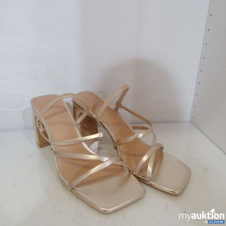 Artikel Nr. 356860 Artikel Nr. 356860: H&M Sandalen