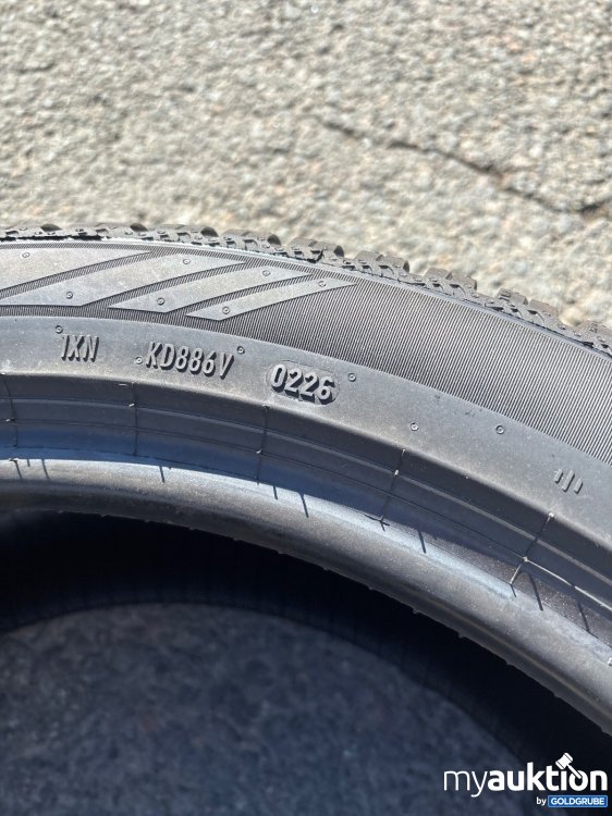 Artikel Nr. 445860 Artikel Nr. 445860: Pirelli Reifen 245/45 R20 103W M+S