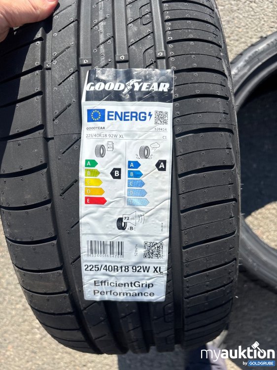 Artikel Nr. 445861 Artikel Nr. 445861: Goodyear EfficientGrip Performance 225/40 R18 92W XL Sommerreifen