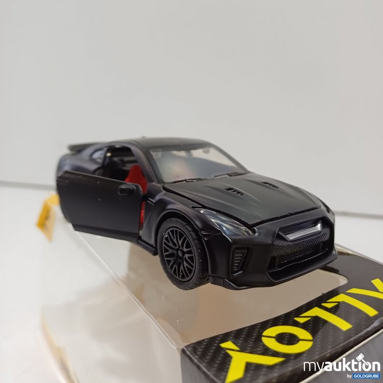 Artikel Nr. 989863 Artikel Nr. 989863: GTR Modellauto