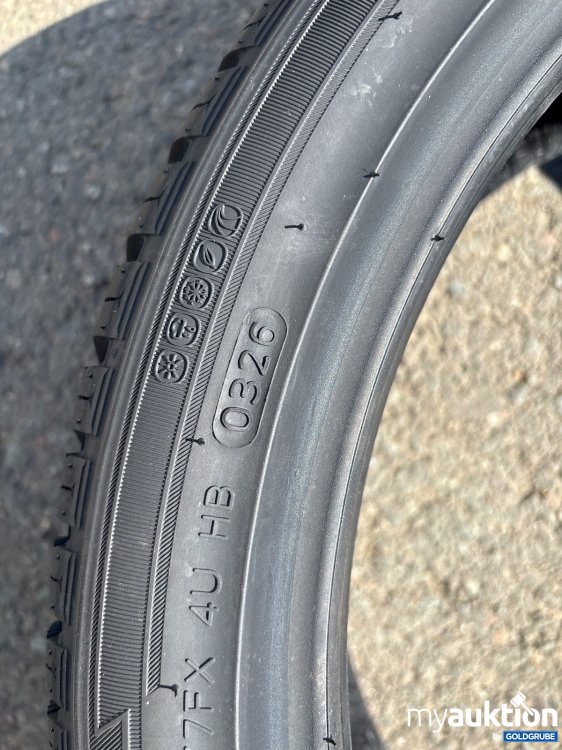 Artikel Nr. 445865 Artikel Nr. 445865: Hankook Kinergy 4S2 225/40 ZR19 93Y XL Ganzjahresreifen