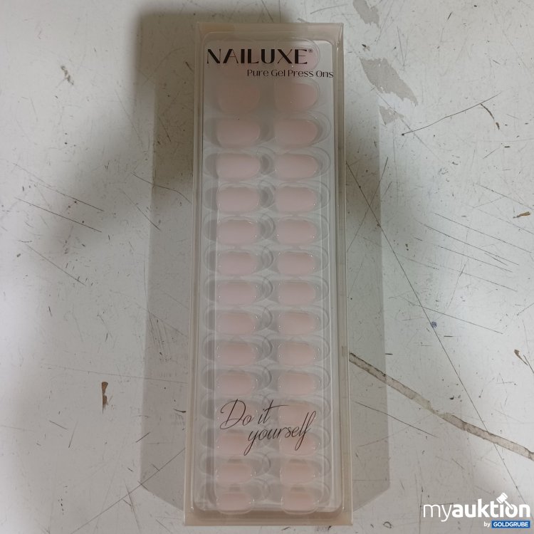 Artikel Nr. 988867 Artikel Nr. 988867: Vintage Blush Medium Almond Pure Gel Press On