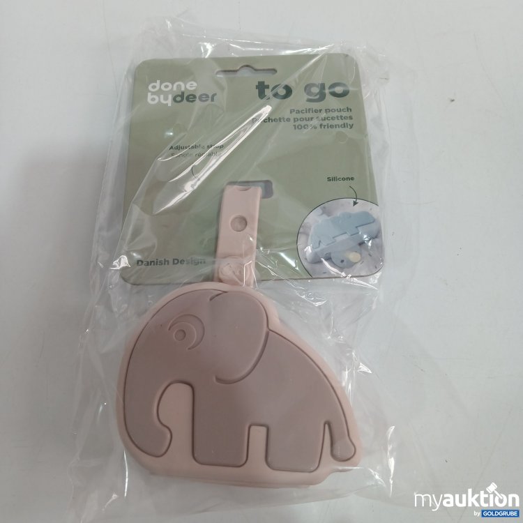 Artikel Nr. 436868 Artikel Nr. 436868: Done by deer to go Pacifier pouch