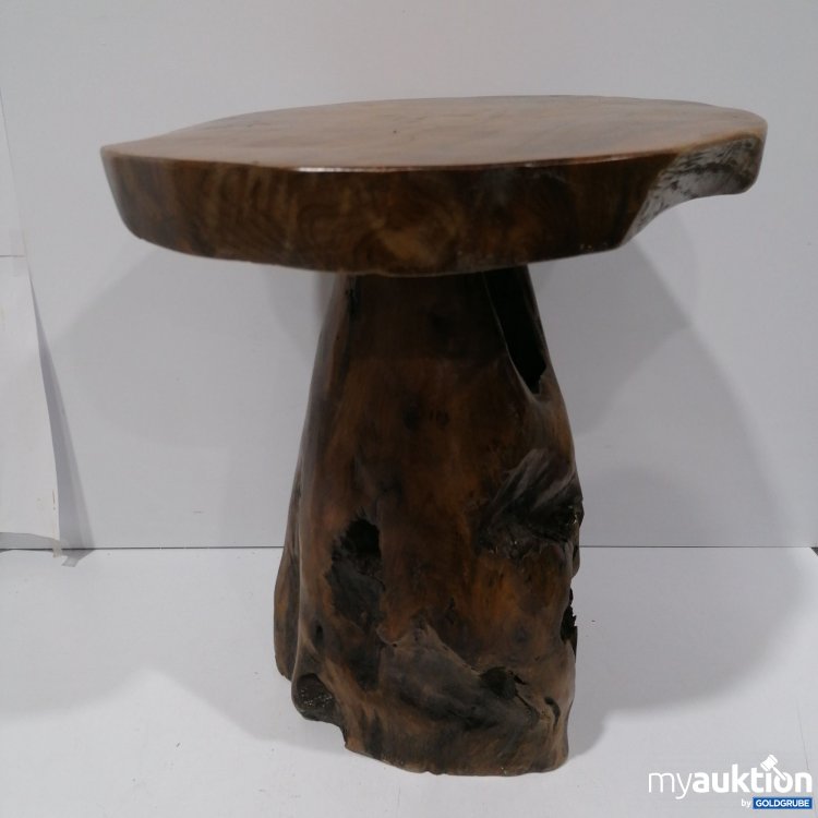 Artikel Nr. 898876: Tisch aus Massivholz ca 50cm hoch