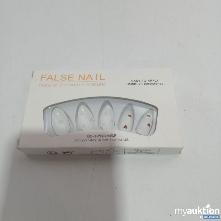 Artikel Nr. 818881 Artikel Nr. 818881: False Nail 30 Stk.