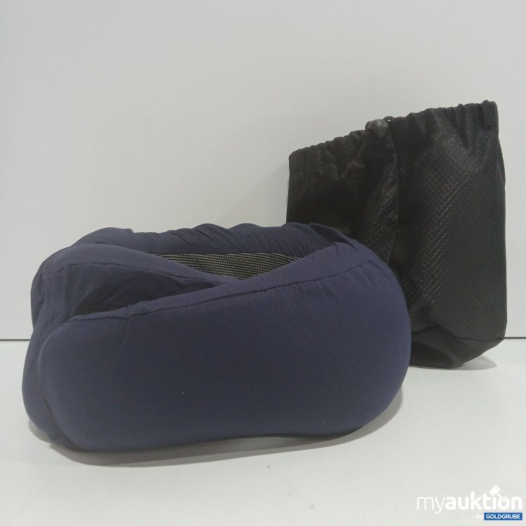 Artikel Nr. 523883: Nackenkissen mit Tasche