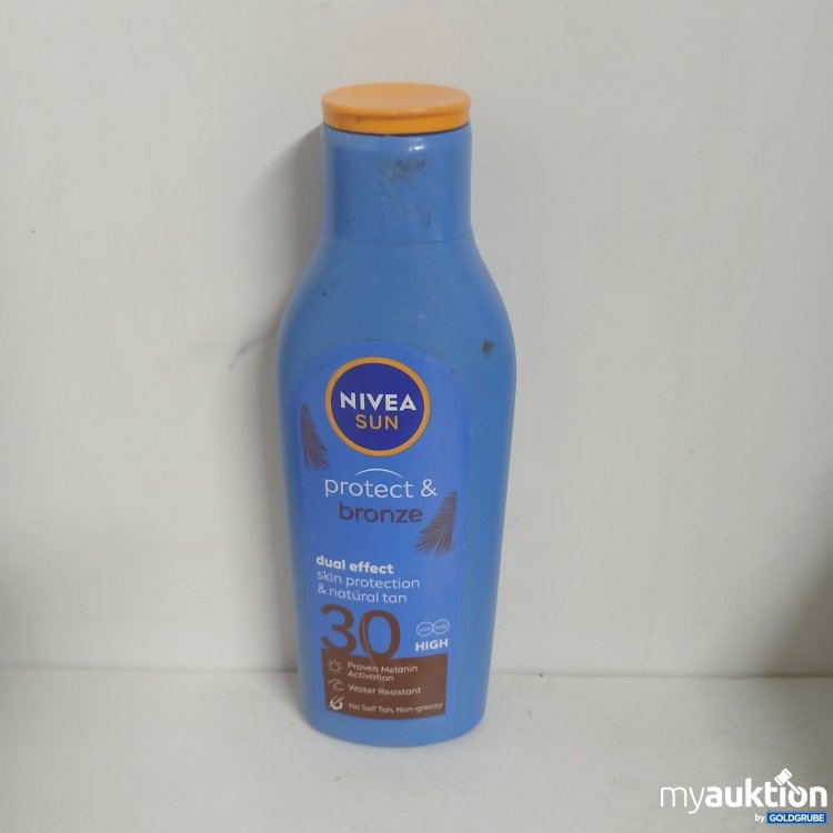Artikel Nr. 827883 Artikel Nr. 827883: Nivea Sun Protect & Bronze 200ml
