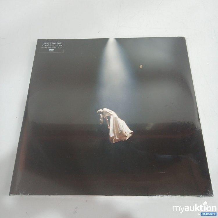 Artikel Nr. 872885 Artikel Nr. 872885: Vinyl-Schallplatte mit abstraktem Cover Ariana Grande