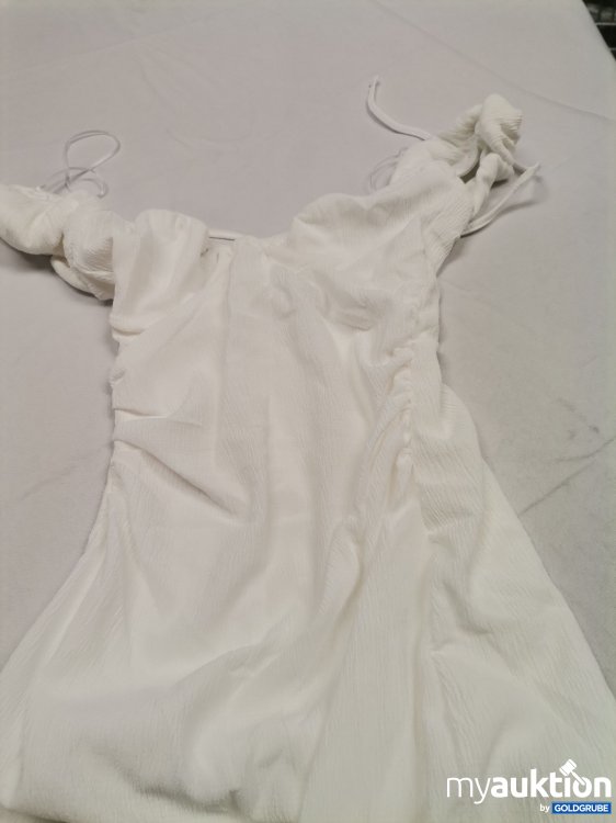 Artikel Nr. 836886: Bershka Kleid 