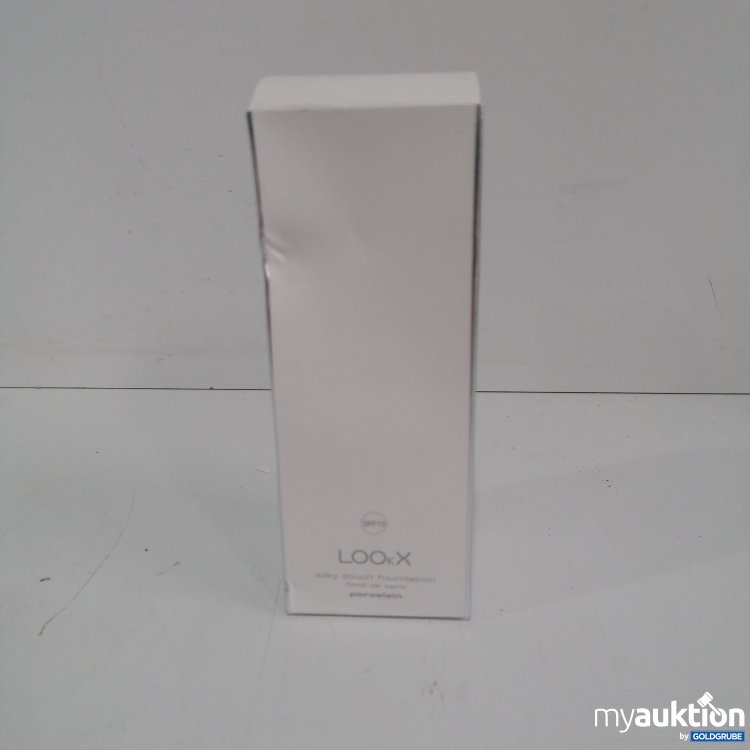 Artikel Nr. 838892 Artikel Nr. 838892: LookX Silky Touch Foundation Porcelain 40ml