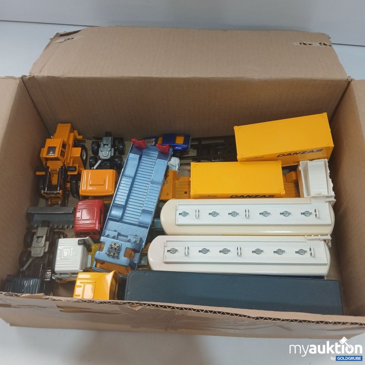Artikel Nr. 852892: Fahrzeuge Set