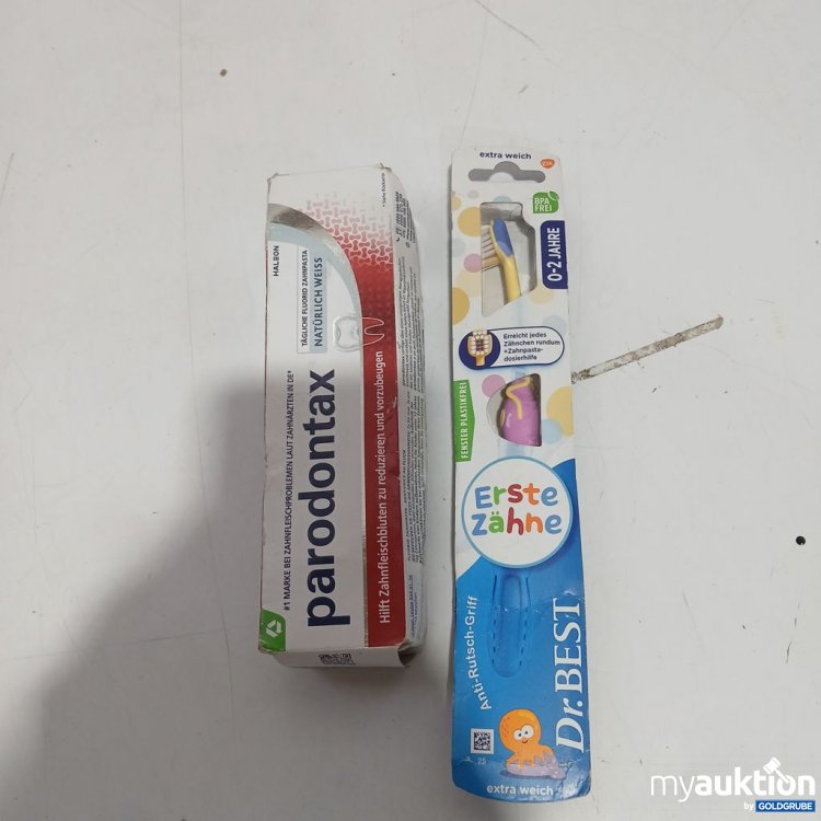 Artikel Nr. 963895 Artikel Nr. 963895: parodontax Zahnpasta 75 ml
Zahnbürste erste Zähne