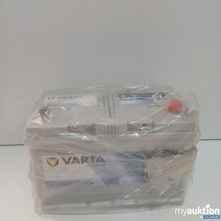 Artikel Nr. 465896 Artikel Nr. 465896: Varta Autobatterie C7 95Ah 12V 830A (EN)
595 404 083