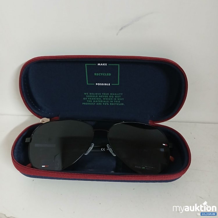 Artikel Nr. 824896 Artikel Nr. 824896: Tommy Jeans Modisches Brillenetui mit Sonnenbrille