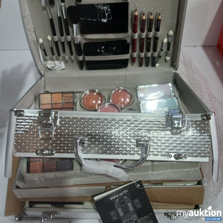 Artikel Nr. 969898 Artikel Nr. 969898: Missyoung Make Up Kit New Collection