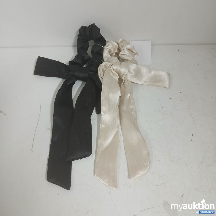 Artikel Nr. 875900 Artikel Nr. 875900: H&M Haargummis 2 Stück