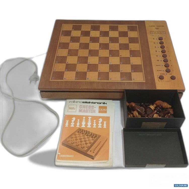 Artikel Nr. 980901 Artikel Nr. 980901: Schachcomputer Chess Master G-5003.500